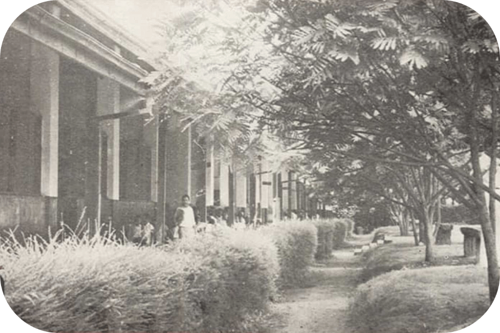 Sackoba Primary School In The 1970s 01